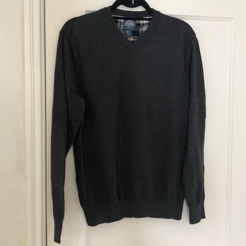Cambridge Dry Goods || V-Neck Sweater